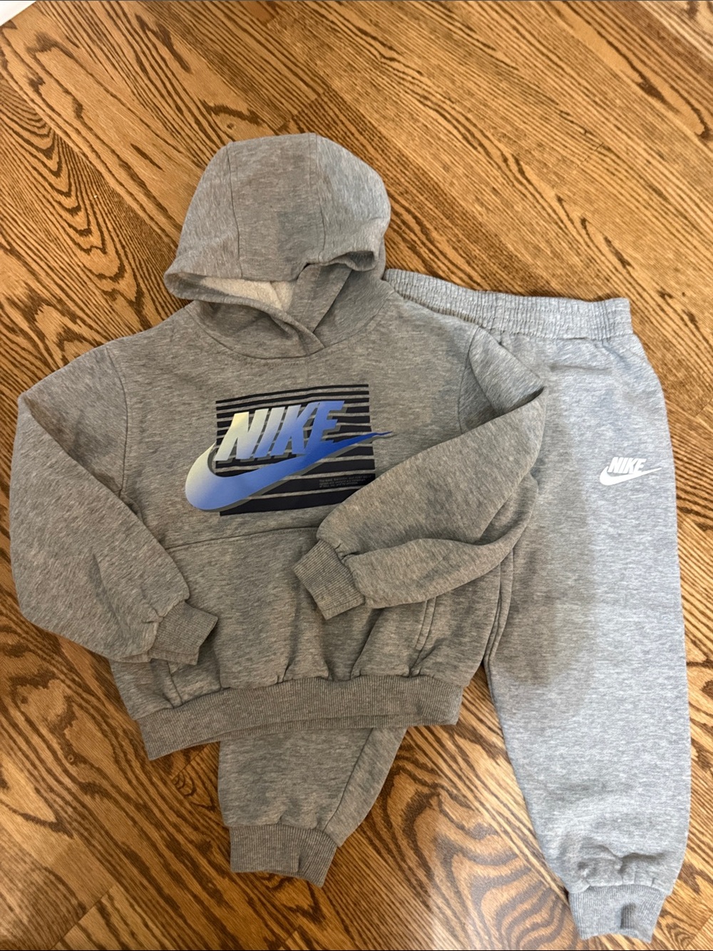 Nike Kids Gray Sweatshirt & Joggers Matching Set Sz 5